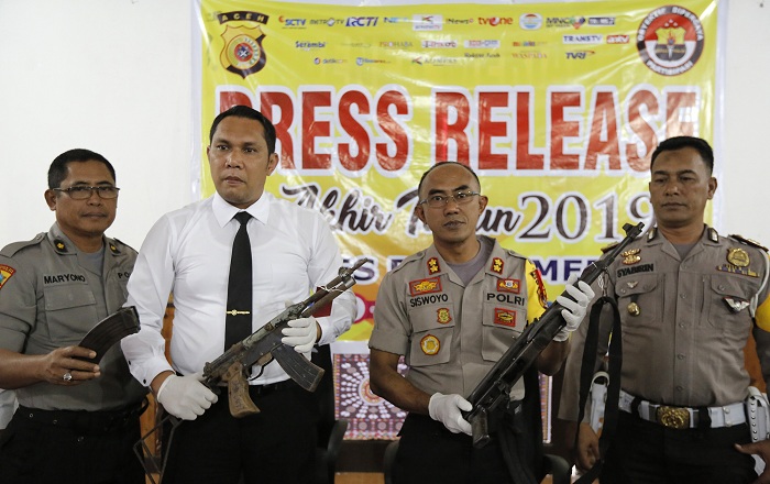 Polres Bener Meriah Terima Dua Pucuk Senpi dan Granat Ilegal dari Warga, Begini Kronologisnya
