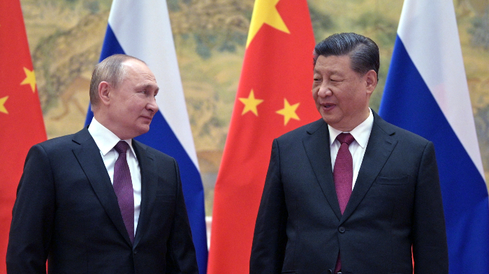 presiden-rusia-vladimir-putin-dan-presiden-china-xi-jinping-foto-bersama.jpg