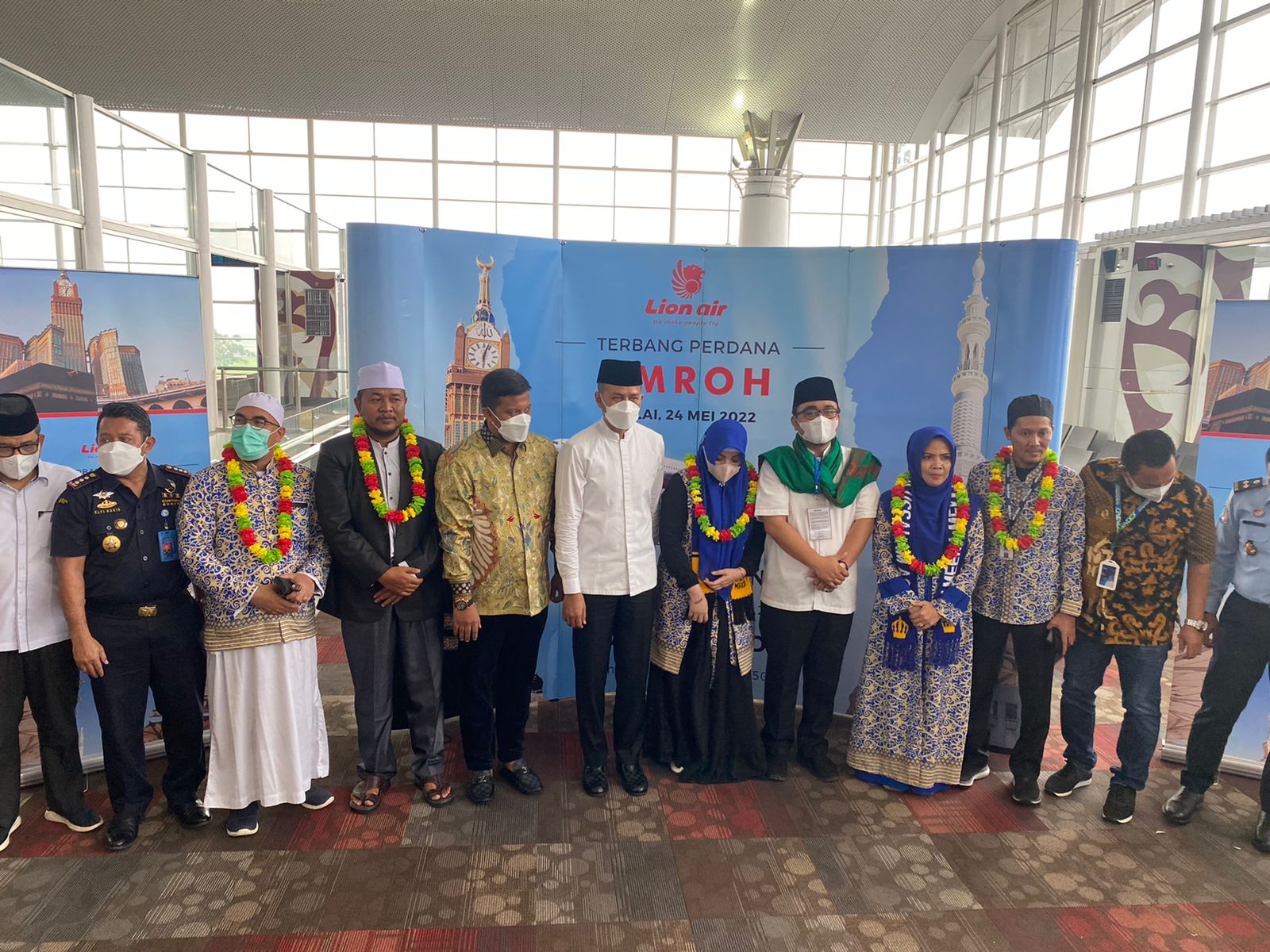 Wakil Gubernur SUMUT Lepas Jamaah Umrah PT Al-Misbah Wisata Tour di Kualamu