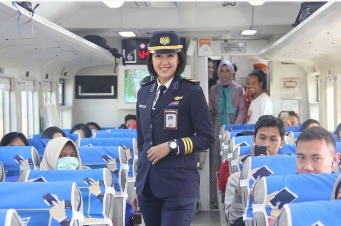 Lowongan PT KAI 2019 untuk Lulusan SMA Posisi Kondektur, Gaji Capai Rp 6,5 Juta