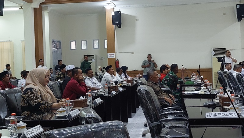 Rapat Konflik Gajah dan Manusia di DPRK Pidie Berlangsung Panas, Dewan Walk Out, 5 Rekomendasi Lahir