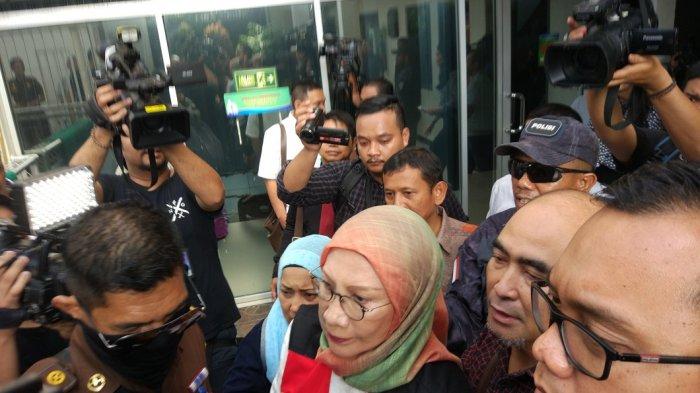 Ratna Sarumpaet Keluar dari Penjara, Permohonan Bebas Bersyarat Dikabulkan