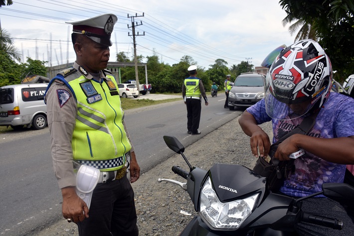 Pelanggaran Tak Gunakan Helm Dominan Dalam Operasi Patuh Rencong di Nagan Raya