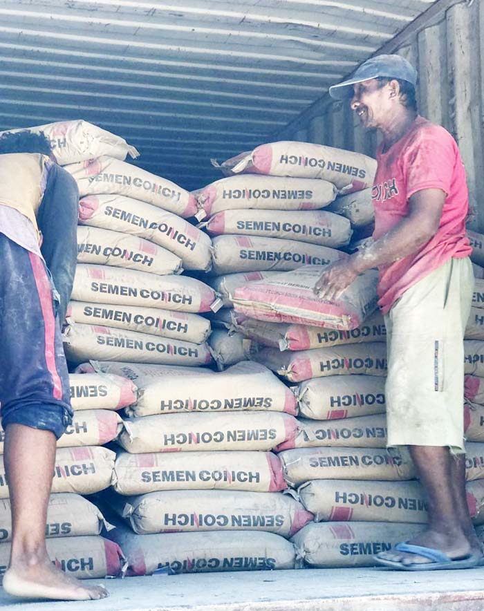 Semen Langka di Dua Daerah