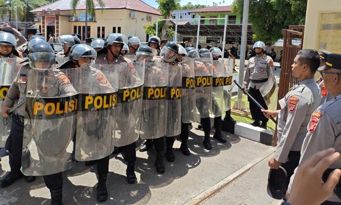 Polres Sabang Simulasi Sispam Mako dan Sispam Kota, Antisipasi Perkembangan Kamtibmas Nasional 2025