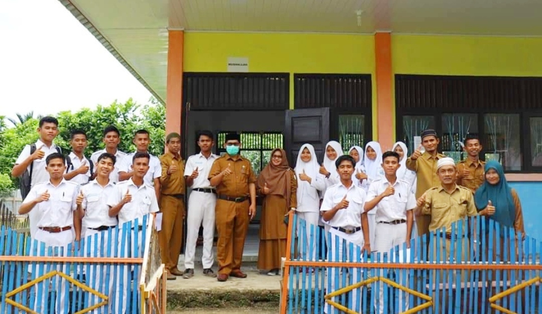 siswa-setelah-pelaksanaan-utbk-di-salah-satu-smk-di-simeulue.jpg