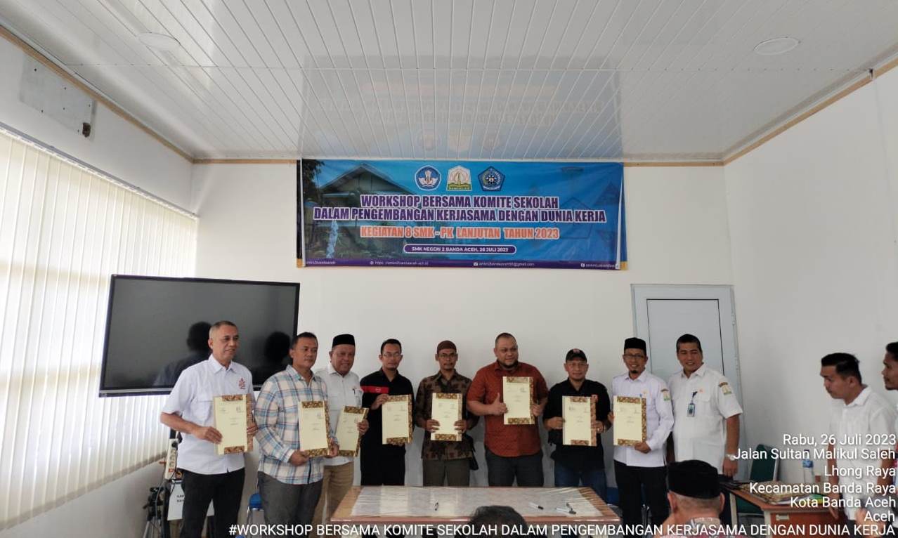 smkn-2-banda-aceh-dan-dudika-teken-mou.jpg