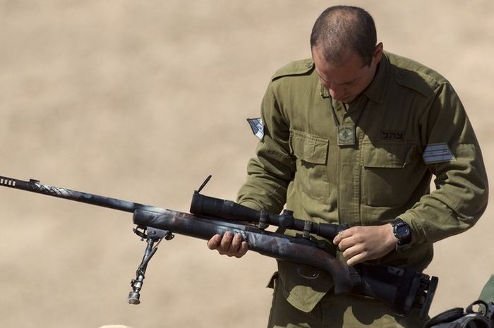 Sniper Israel Dilatih & Didoktrin untuk Membunuh, Termasuk Wanita dan Anak Palestina Tak Bersenjata
