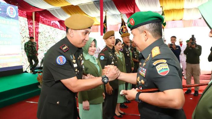 Pangdam I/BB Serah Jabatan Danmen Arhanud kepada Kolonel Aji Prasetyo