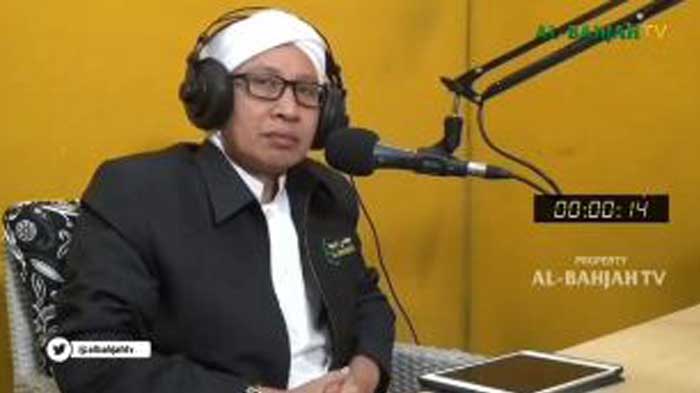 Untuk Istri Berikut Cara Mengatasi Kehadiran Pelakor dalam Rumah Tangga, Simak Penjelasan Buya Yahya