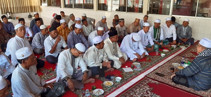 Pengurus Tastafi Bireuen Silaturrahmi Dengan Ulama Kharismatik Aceh