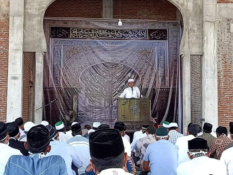 Pesan Tu Sop Saat Khutbah Shalat Jumat Perdana di Masjid Dayah Rauhul Mudi Jeunieb
