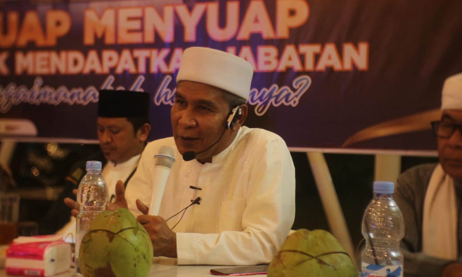 tgk-h-muhammad-yusuf-a-wahab-yang-akrab-disapa-tu-sop-jeunieb-akan-mengisi-kajian.jpg