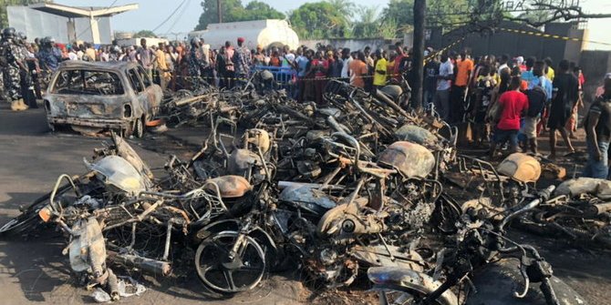 99 Orang Tewas Akibat Ledakan Tangki BBM di Ibu Kota Sierra Leone, Jenazah Bergelimpangan di Jalan