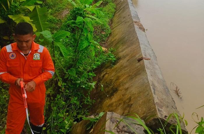 ukur-kerusakan-tanggul.jpg