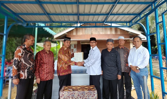 wakaf-kebun-sawit-Yayasan-HMSS.jpg