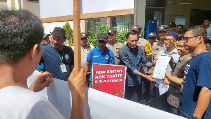 Solidaritas Wartawan Kota Langsa Gelar Aksi Tolak Draf RUU Penyiaran ke DPRK, Begini Respon Ketua