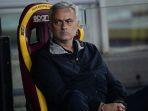 0111pelatih-as-roma-jose-mourinho.jpg