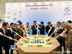 Airlangga-dan-jajarannya-saat-menghadiri-Korean-National-Foundation-Day-2022.jpg