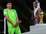 Aksi-cabul-kiper-Argentina-Emiliano-Martinez-di-Piala-Dunia-2022-Qatar.jpg