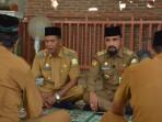 Al-Farlaky-saat-melayat-ke-rumah-Almarhum-Tgk-Walidi.jpg