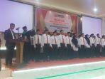 Ambil-Sumpah-51-anggota-Panwaslihcam-Bireuen.jpg