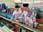 Anggota-DPD-RI-Haji-Uma-kunjungi-pabrik-konstruksi_2025.jpg