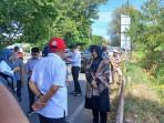 Anggota-DPR-RI-bersama-Wali-Kota-Banda-Aceh-meninjau-lokasi-abrasi.jpg