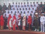Anggota-Paskibra-foto-bersama-di-RTH-Cot-Gapu.jpg