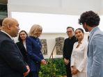 Artis-Happy-Salma-juga-datang-bertemu-dengan-Ibu-Negara-Prancis.jpg