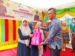 Asisten-Sabang-Serahkan-Paket-Gizi.jpg