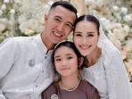 Ayu-Ting-Ting-membenarkan-telah-bertunangan-dengan-Muhammad-Fardhana.jpg