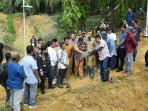 Badan-Aspirasi-Masyarakat-BAM-DPR-RI-saat-meninjau-lokasi-konflik-agraria.jpg