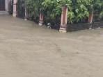 Hujan Deras, Gampong Apha Labuhanhaji Aceh Selatan Banjir, Air Sempat Sekitar Lutut Orang Dewasa