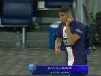 Bek-kanan-Paris-Saint-Germain-Achraf-Hakimi-menutup-telinganya.jpg