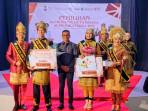 Bupati-Foto-bersama-Agam-Inong-Duta-Wisata-Aceh-Barat-Daya.jpg