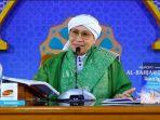Buya-Yahya-menjelaskan-soal-hukum-menoleh-saat-shalat.jpg