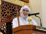 Buya-Yahya-saat-menyampaikan-khotbah-Jumat.jpg