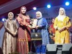 Dekranasda-Atim-juara-2-fashion-show.jpg