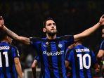 Gelandang-Inter-Milan-Hakan-Calhanoglu-merayakan-gol-ke-gawang-Barcelona.jpg