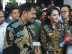 Gubernur-Aceh-Muzakir-Manaf-Mualem-bersama-Gubernut-Malut-Sherly-Tjoanda-Laos.jpg