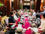 Gubernur-Aceh-Muzakir-Manaf-dan-pihak-Mubadala-Energy-di-Jakarta.jpg