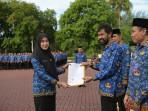 Gubernur-Muzakir-Manaf-Serahkan-SK-5789-PPPK.jpg