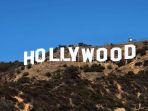 Hollywood-Sign-landmark-ikonik-yang-menjadi-ciri-khas-Hollywood-California-Amerika-Serikat.jpg