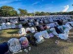 Jamaah-shalat-Idul-Fitri-1444-H-di-Lapangan-Blangpadang-Banda-Aceh4.jpg