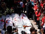 Jenazah-para-paramedis-Bulan-Sabit-Merah-Palestina-yang-menjadi-korban-penembakan-Israel.jpg