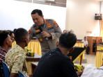 Joko-Heri-Purwono-memberikan-nasihat-saat-deklarasi-pembubaran-geng-motor.jpg