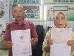 Kakek-dan-Nenek-dari-Zaki-Kadi-dan-Narti-di-Kantor-LBH-Dharma-Bakti-Indramayu.jpg