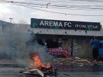 Kantor-Arema-FC-dirusak-massa.jpg