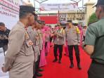 Kapolda-Acehdidampingi-Kapolres-Pidie-AKBP-Jaka-Mulyana-SIK-bersalaman.jpg